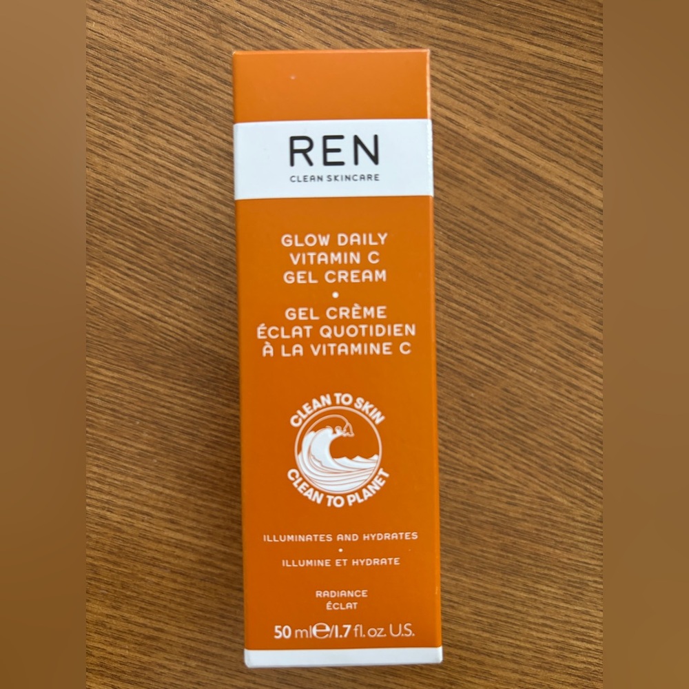 REN Clean Skincare Glow Daily Vitamin C Gel Cream Face Moisturizer - Picture 2 of 7